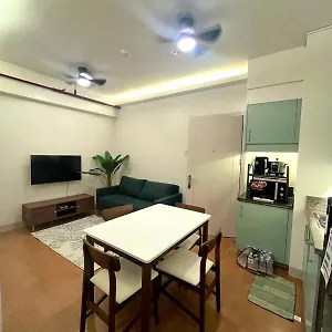 Pioneer Woodlands , Mandaluyong Philippines